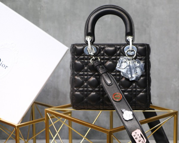 D10r Lady Lambskin Black Handbag with Silver Hardware 20CM