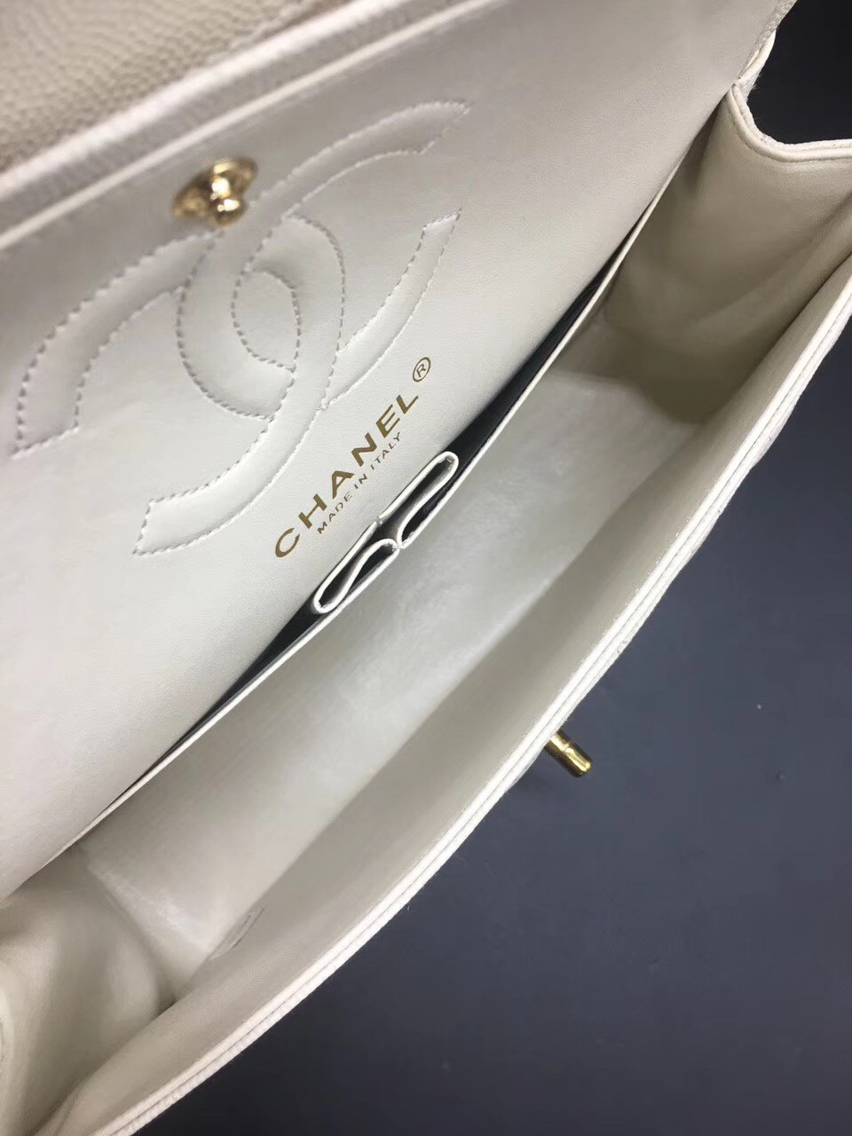 Ch**el Flap Bag Caviar in White 25cm with Gold Hardware