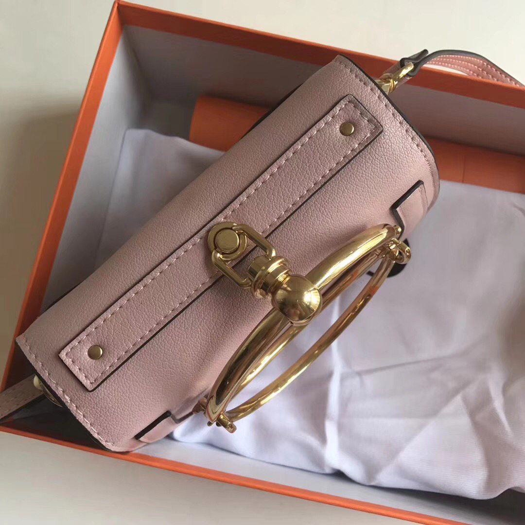 Chloe Medium Nile Bracelet Leather Crossbody Bag in Pink