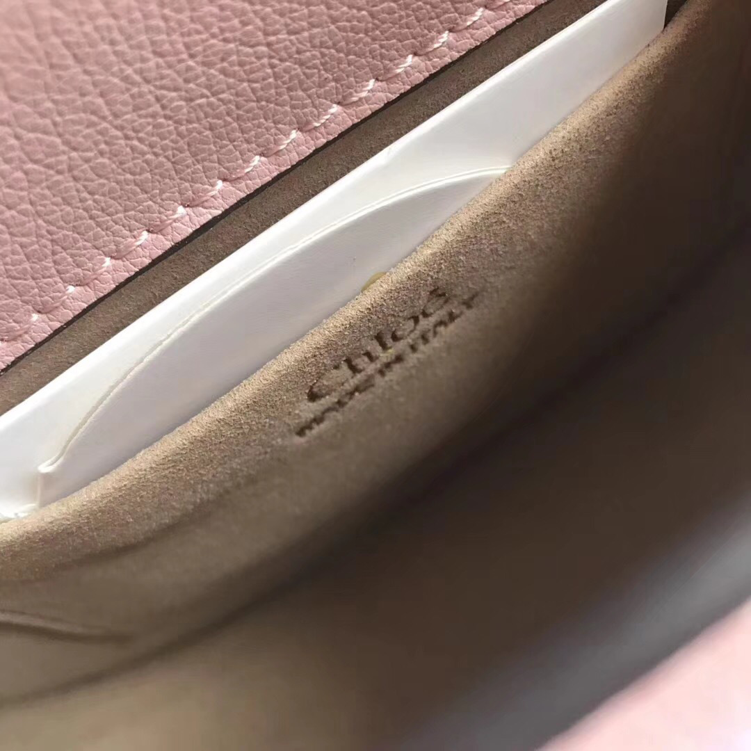 Chloe Medium Nile Bracelet Leather Crossbody Bag in Pink