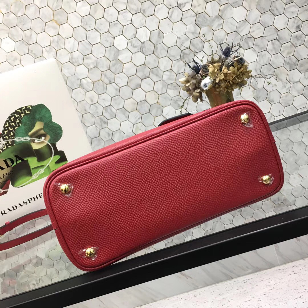 Pra*a Saffiano Cuir Small Double Leather Bag in Red