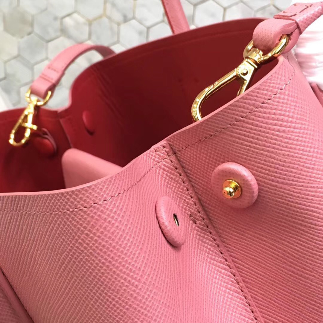 Pra*a Saffiano Cuir Small Double Leather Bag in Coral