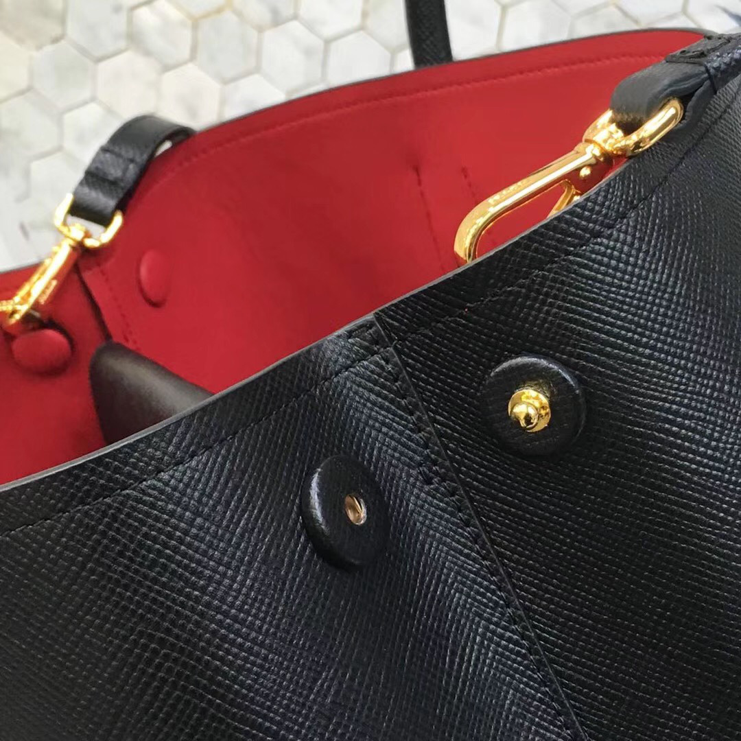 Pra*a Saffiano Cuir Small Double Leather Bag in Black