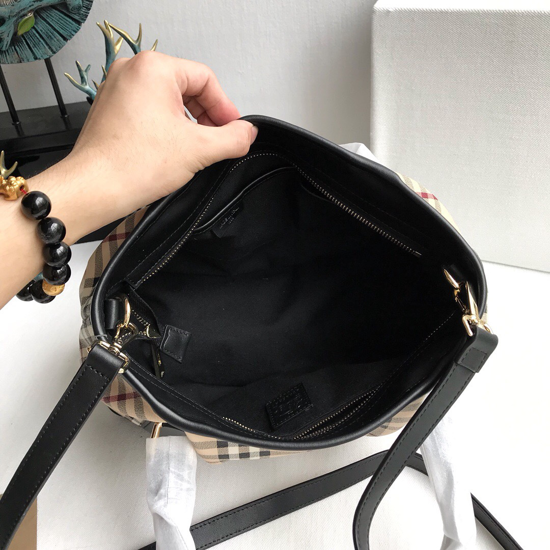 Bv*b*rry Original Check Tote Handbag in Black
