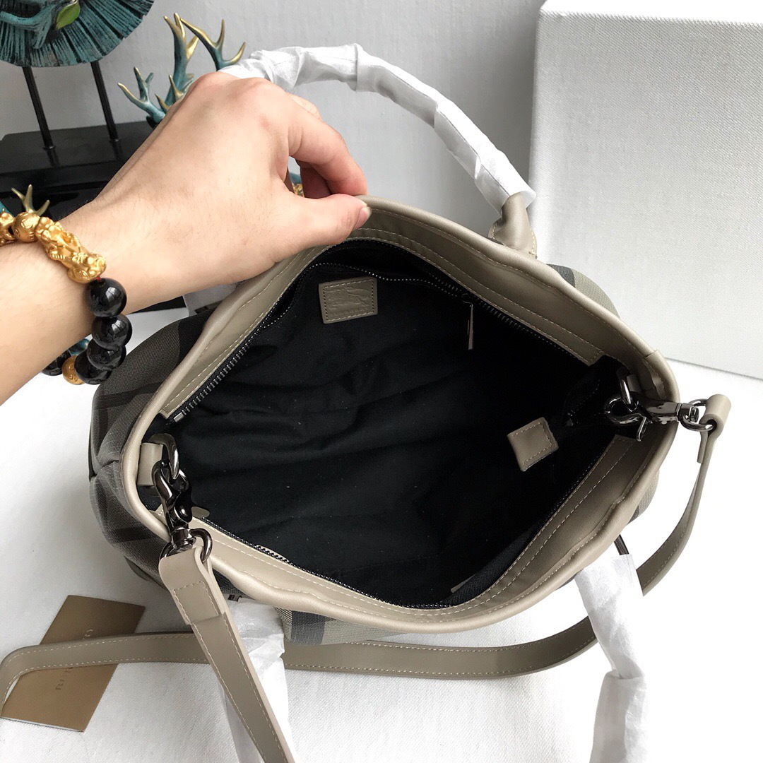 Bv*b*rry Original Check Tote Handbag in Gray