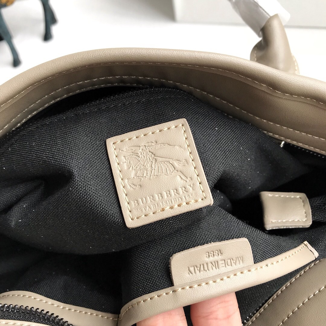Bv*b*rry Original Check Tote Handbag in Gray