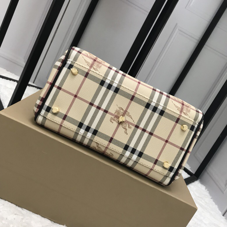 Bv*b*rry Original Check Tote Handbag with Black