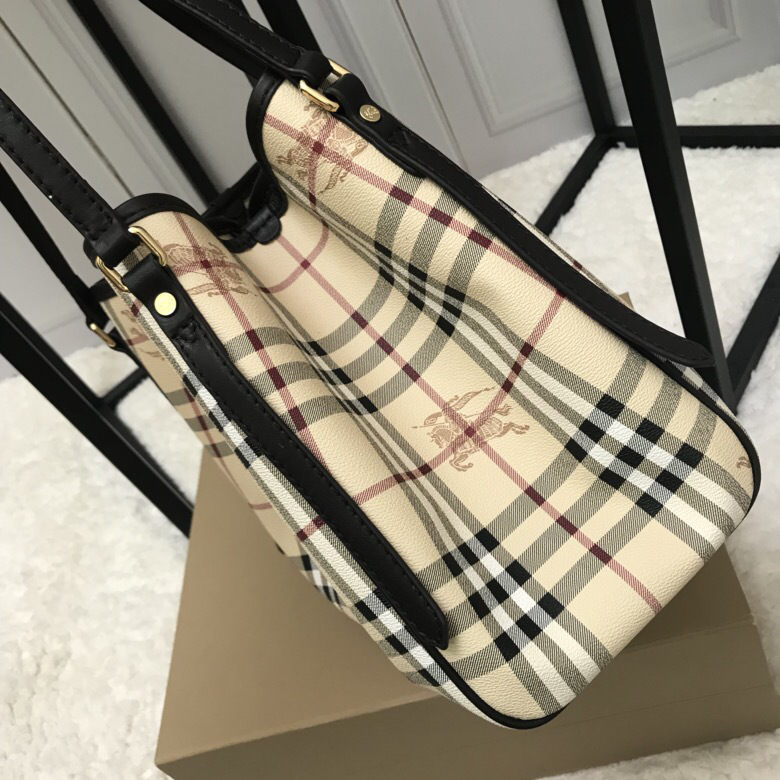 Bv*b*rry Original Check Tote Handbag with Black