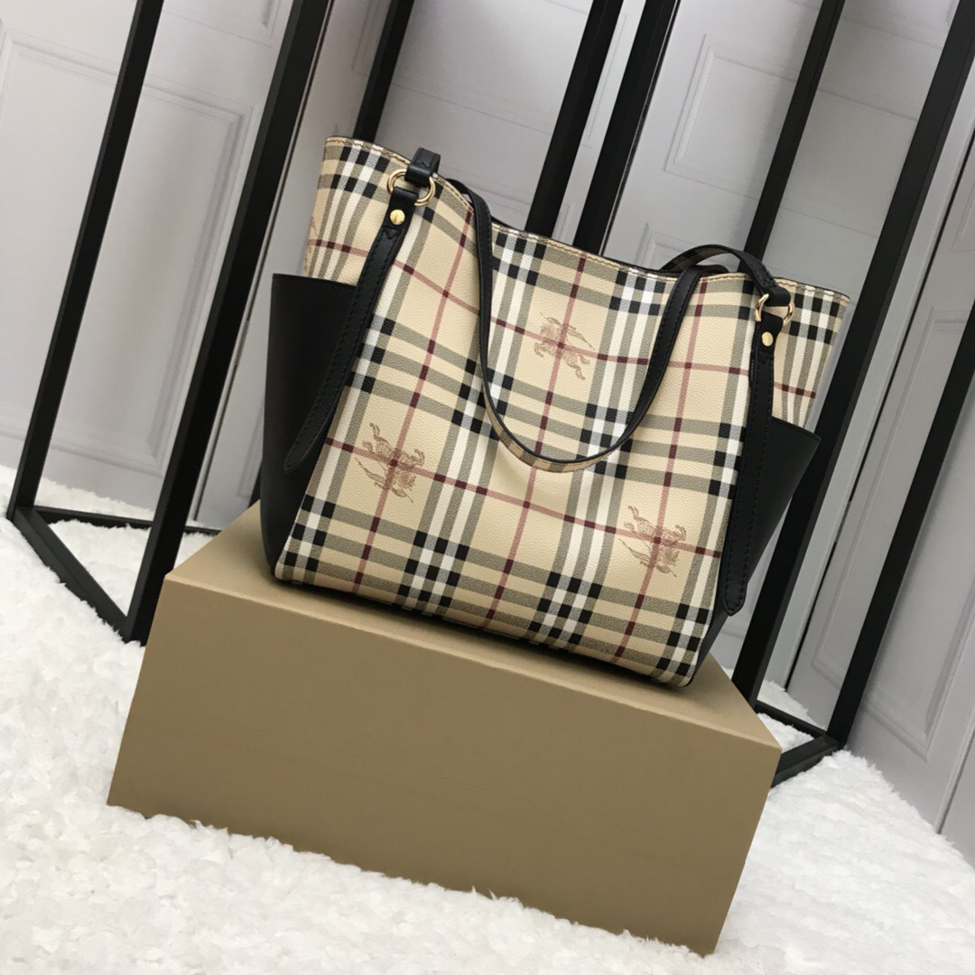 Bv*b*rry Original Check Tote small Handbag with Black