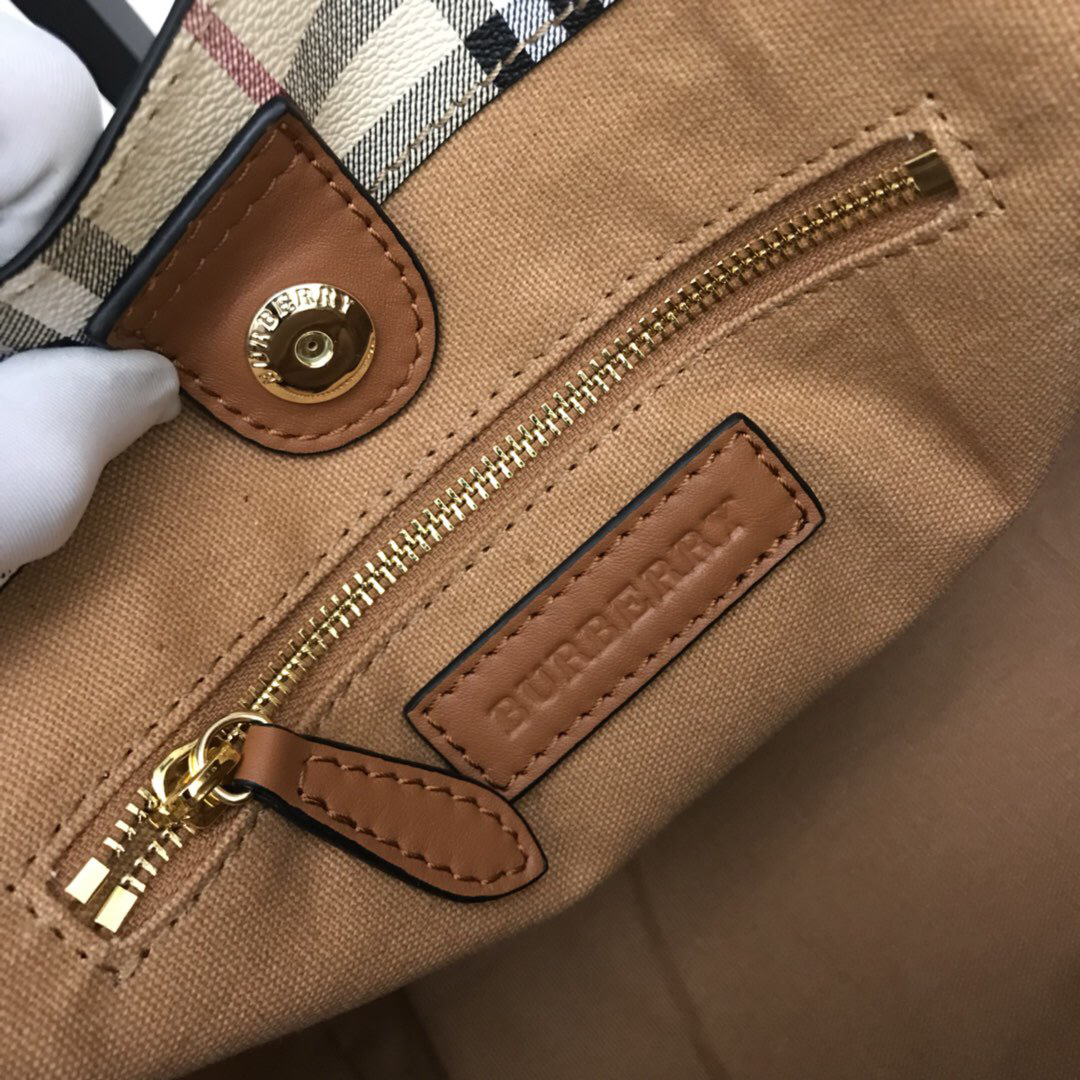 Bv*b*rry Original Check Tote small Handbag with Khaki