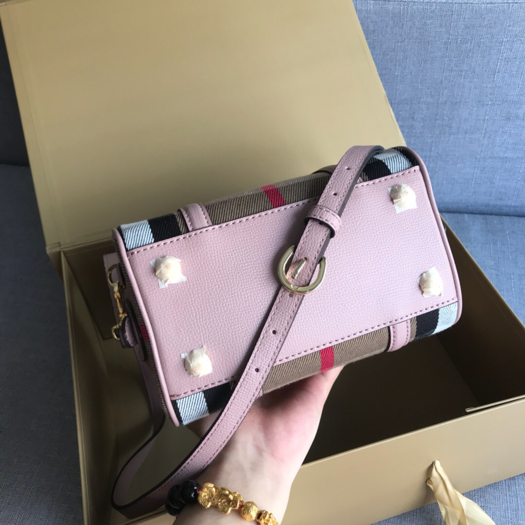 Bv*b*rry Original Classic Check bag in Pink