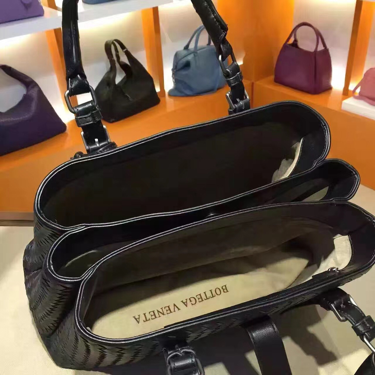 B0tt*ga Ven*ta Black Handbag 7453
