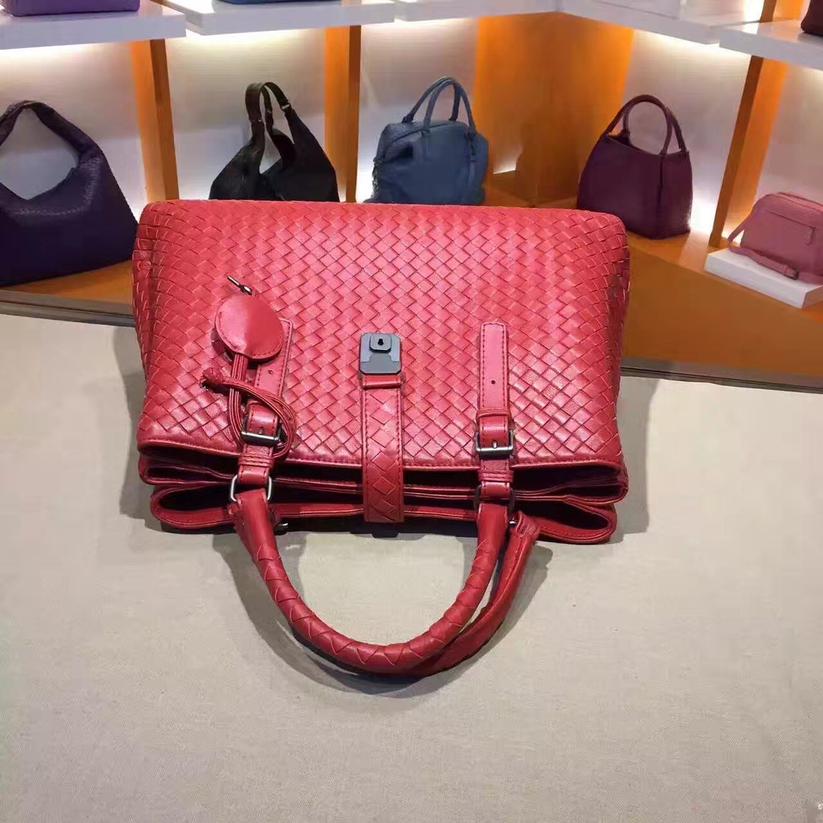 B0tt*ga Ven*ta Red Handbag 7453