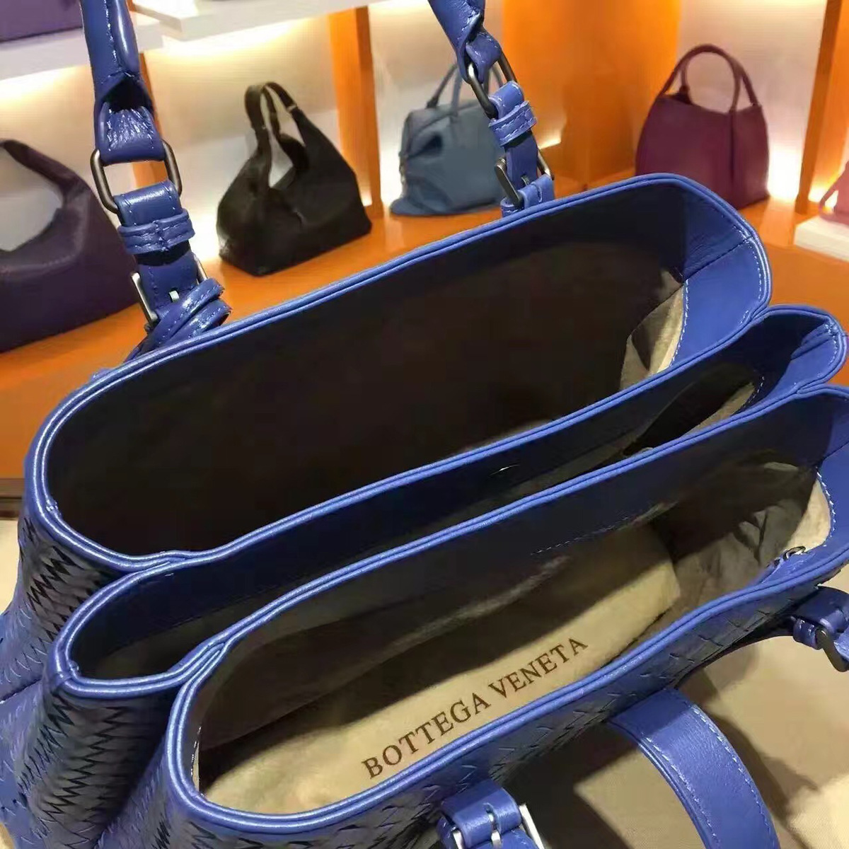 B0tt*ga Ven*ta Blue Handbag 7453