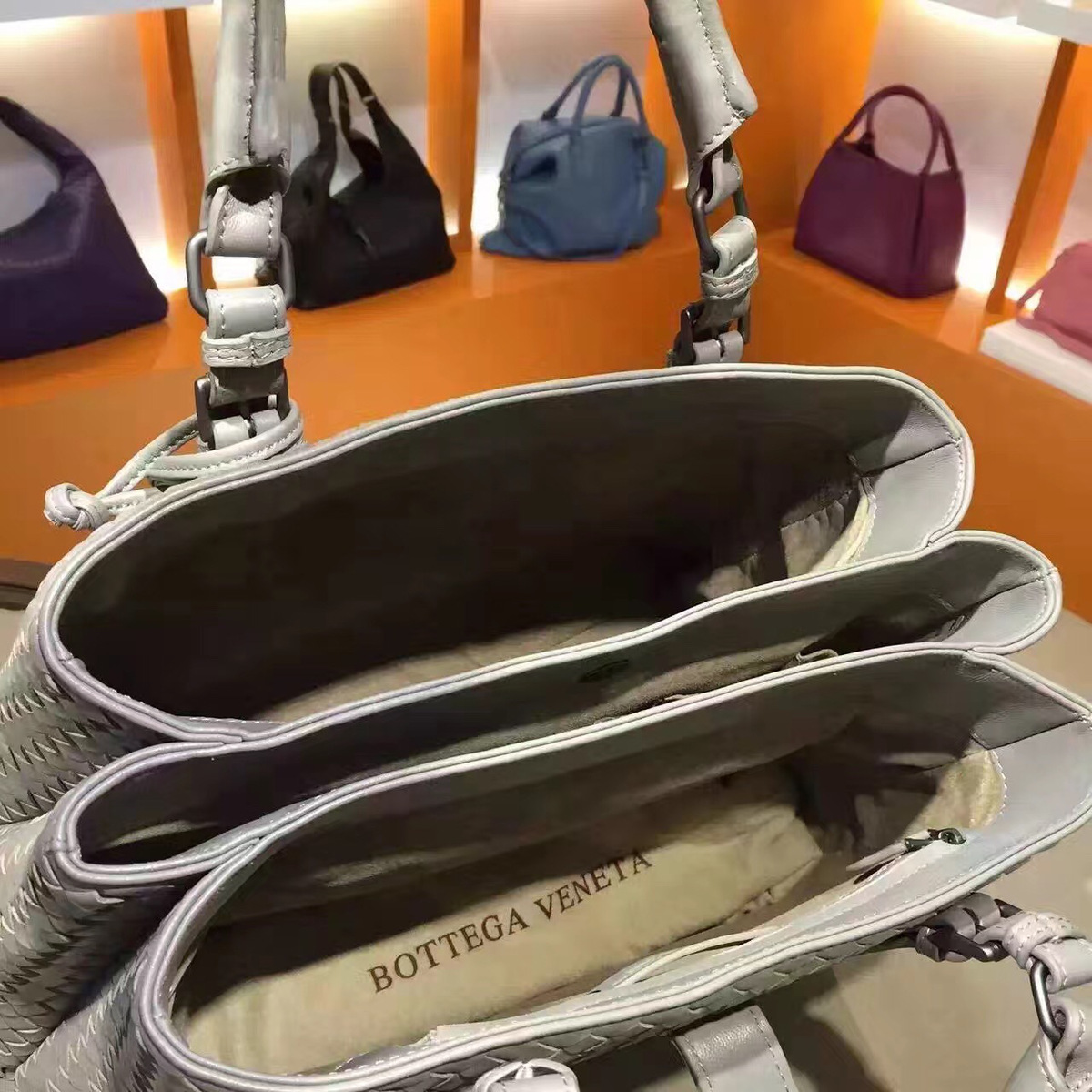 B0tt*ga Ven*ta Gray Handbag 7453