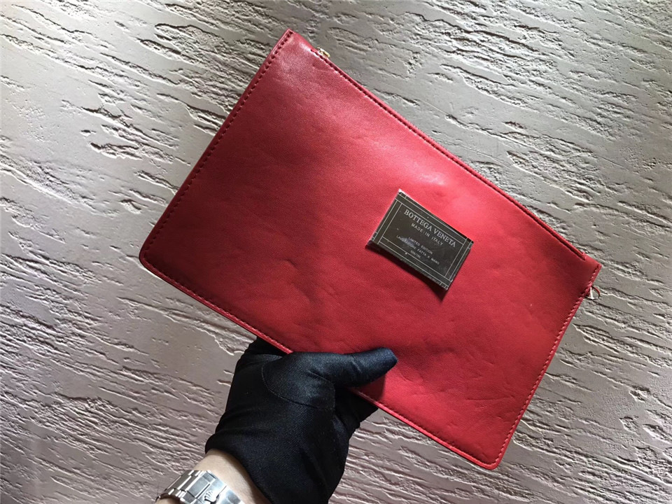 B0tt*ga Ven*ta sheepskin knitted large shopping bags in Red