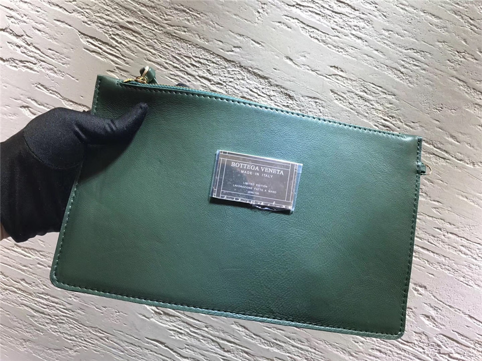 B0tt*ga Ven*ta sheepskin knitted large shopping bags in Green