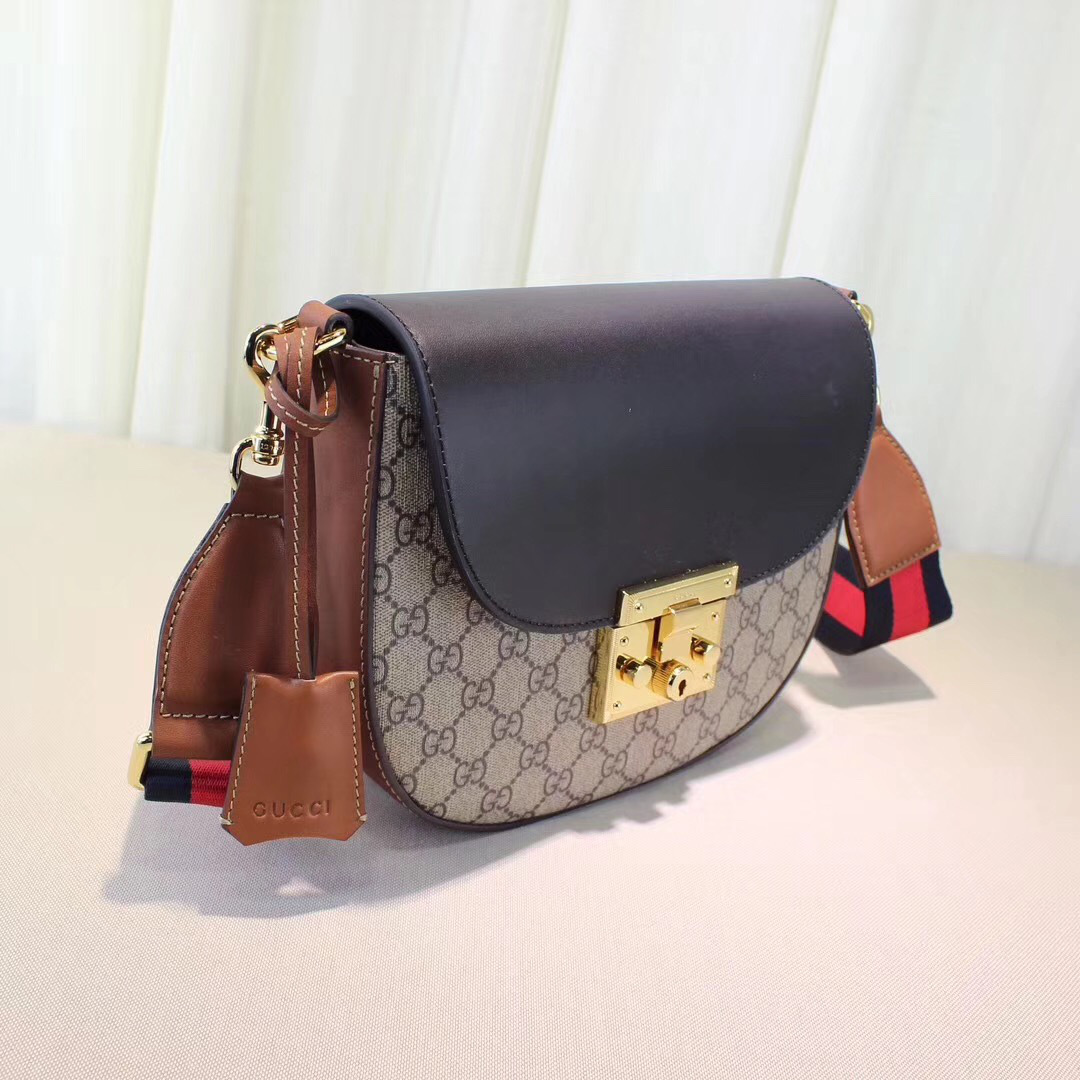 Gvc*1 Padlock shoulder bag for Women in Black