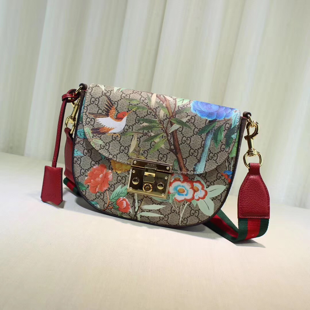 Gvc*1 Padlock Leather shoulder bag for Women