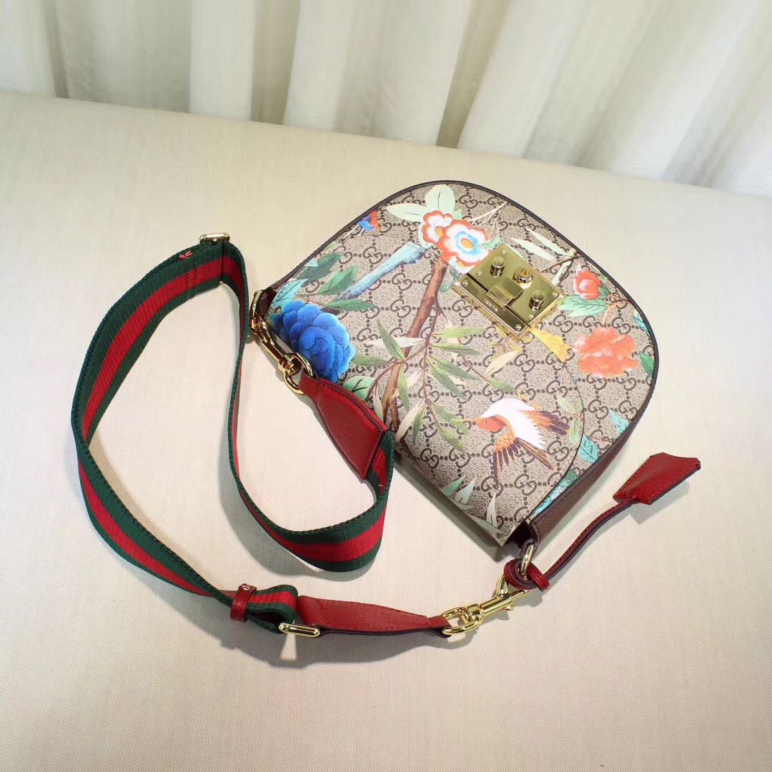Gvc*1 Padlock Leather shoulder bag for Women