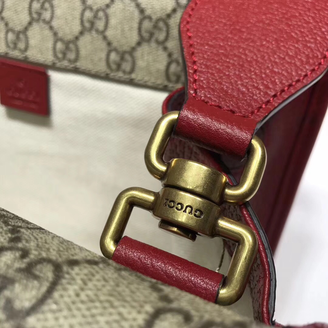 Gvc*1 Svp*me Belt Bag for Women with Red