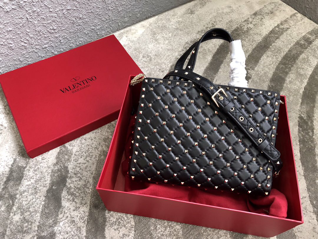 Va1e*ntin0 Garavani Rockstud Spike Lambskin Handbag in Black