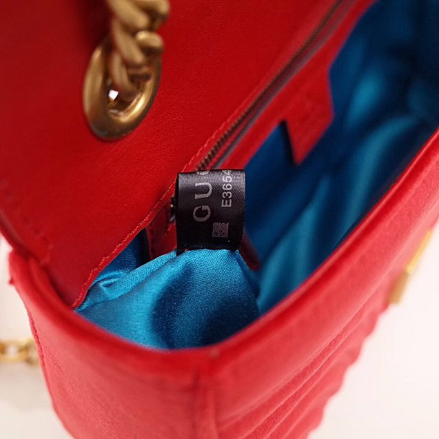 Gvc*1 Marmont velvet Medium shoulder bag in Red