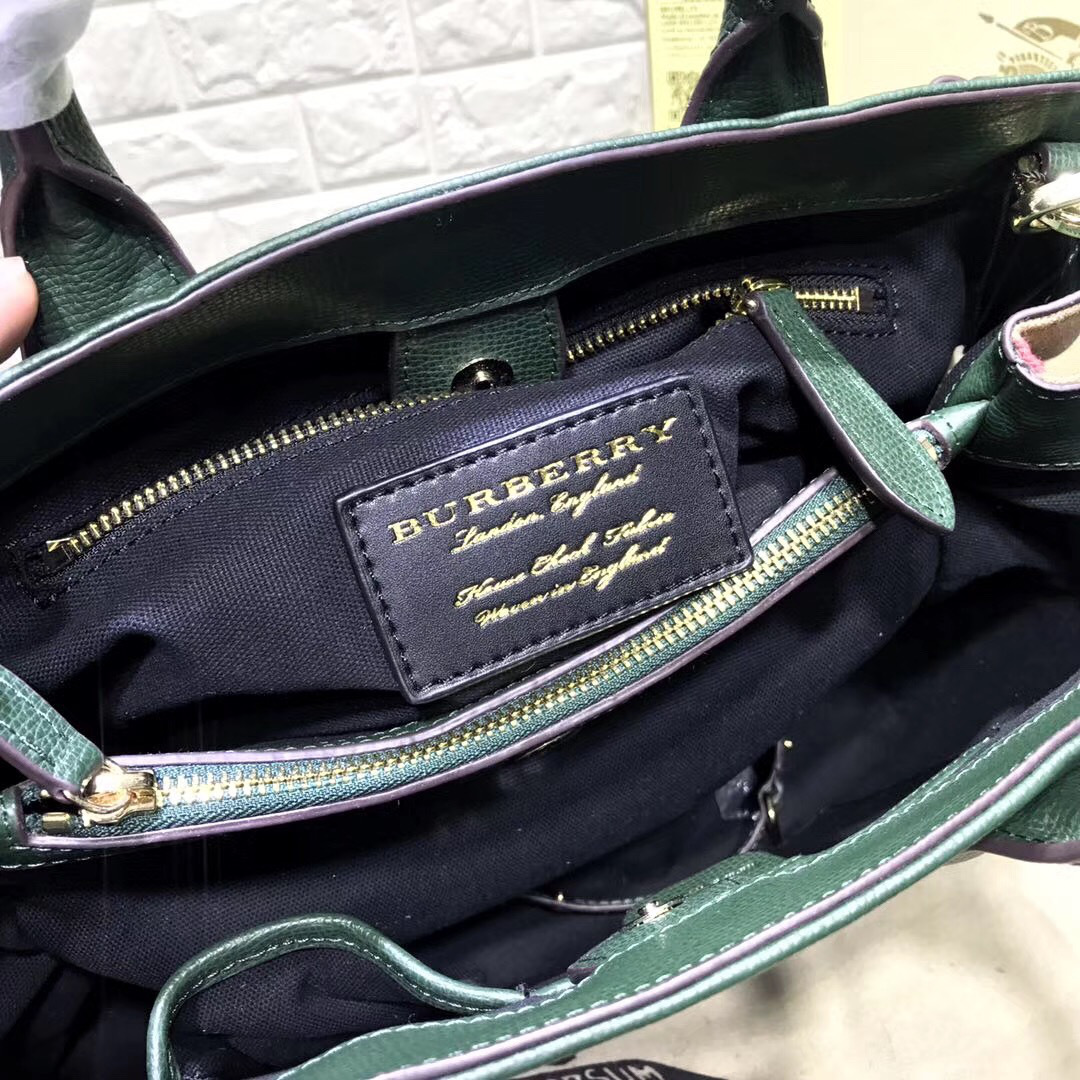 Bv*b*rry Classic Leather Tote Bag with Green