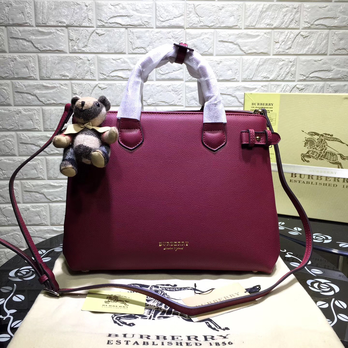 Bv*b*rry Classic Leather Tote Bag with Burgundy