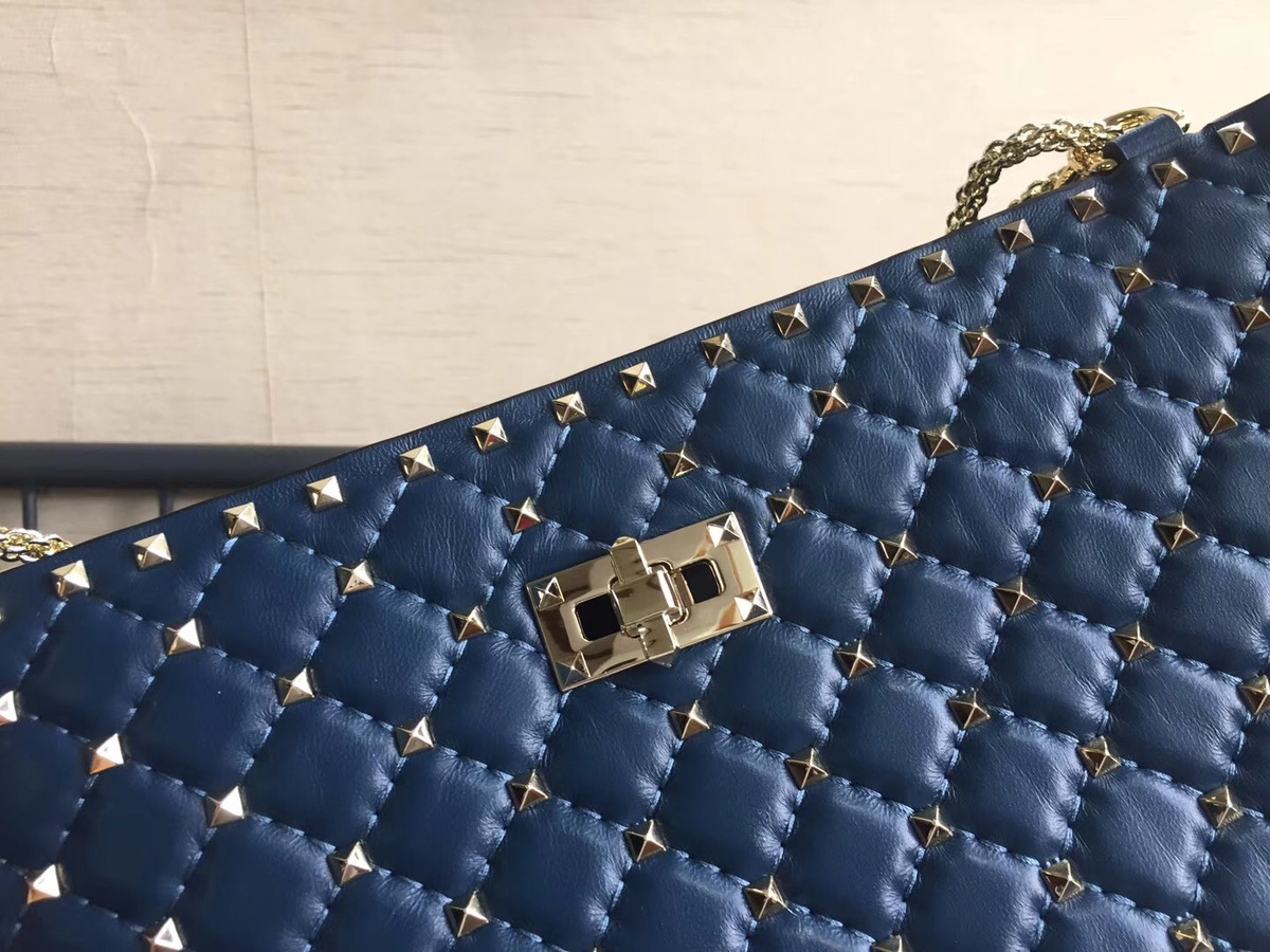 Va1e*ntin0 original lambskin spike tote bag in Blue