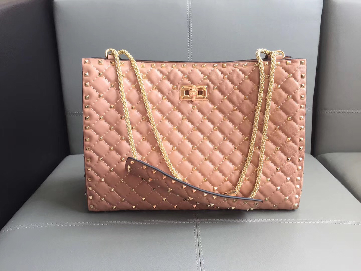 Va1e*ntin0 original lambskin spike tote bag in Nude Pink