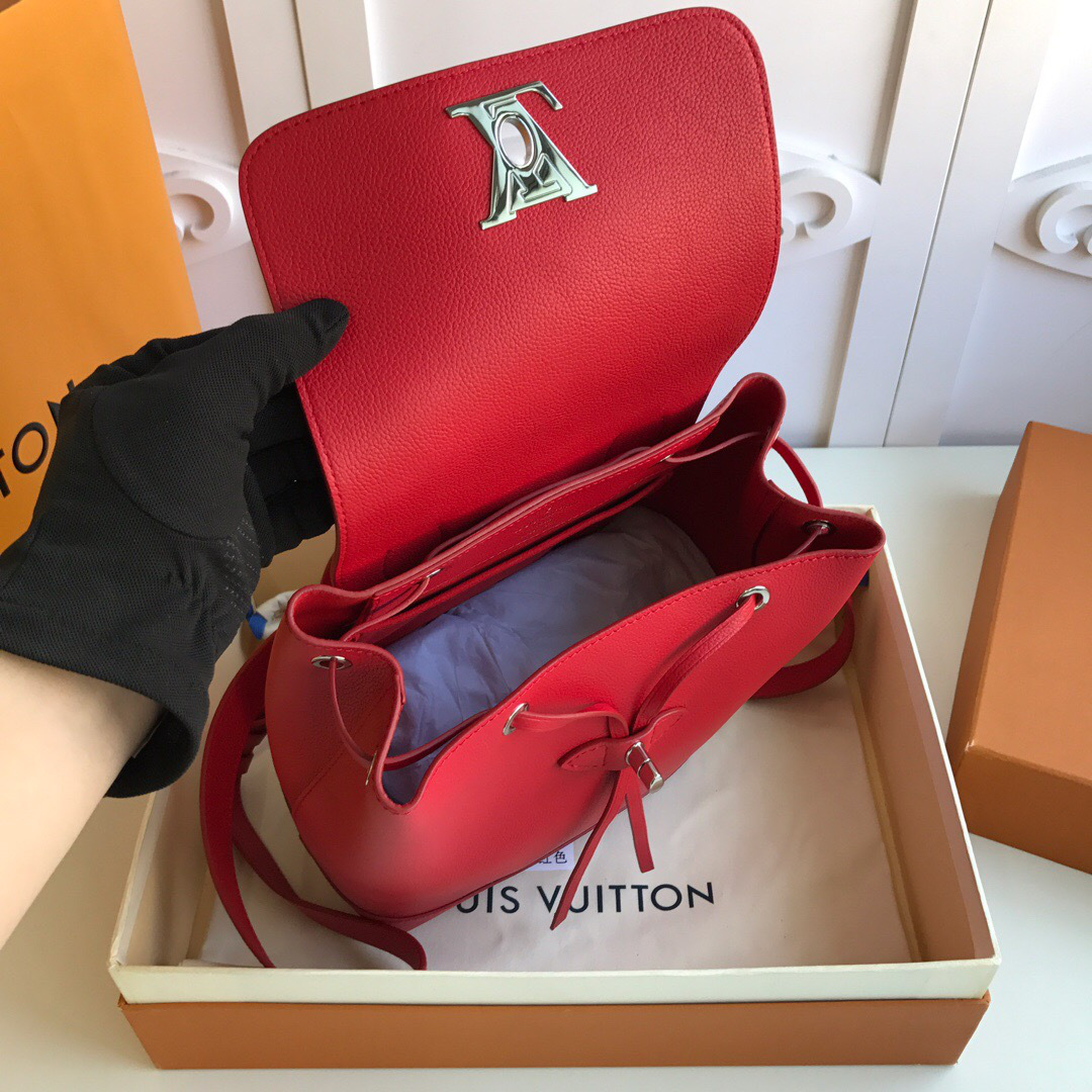 L0vis Vvtt0n Lockme Backpack Red M52734