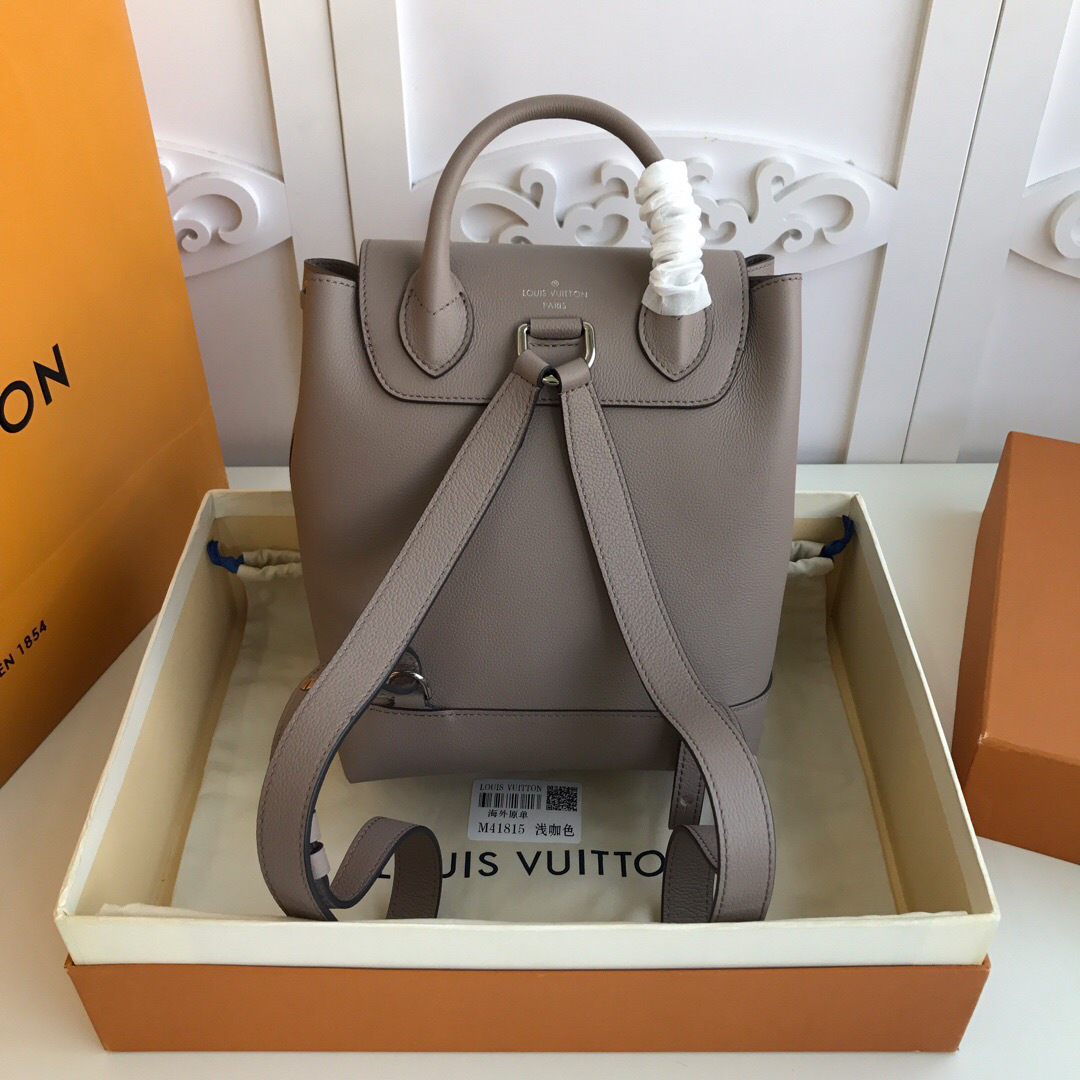 L0vis Vvtt0n Lockme Backpack Gray M52734