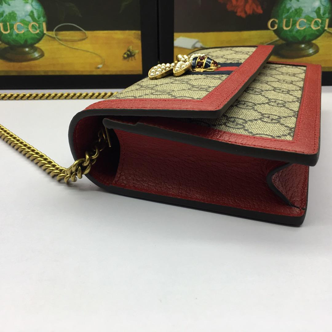 Gvc*1 Queen Margaret shoulder bag Red 476079