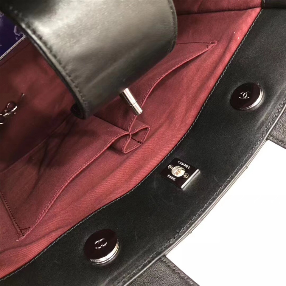 Ch**el Calfskin Leather shopping bag balck