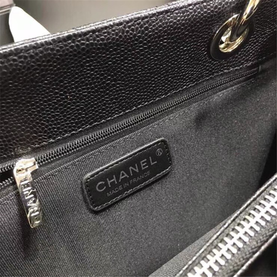 Ch**el original caviar calfskin shopping tote black bag with silver hardware