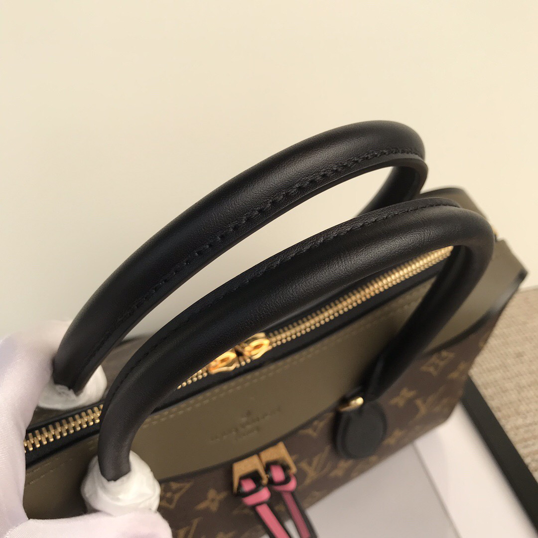 L0vis Vvtt0n Tuileries Monogram Canvas Handbags Green M41456