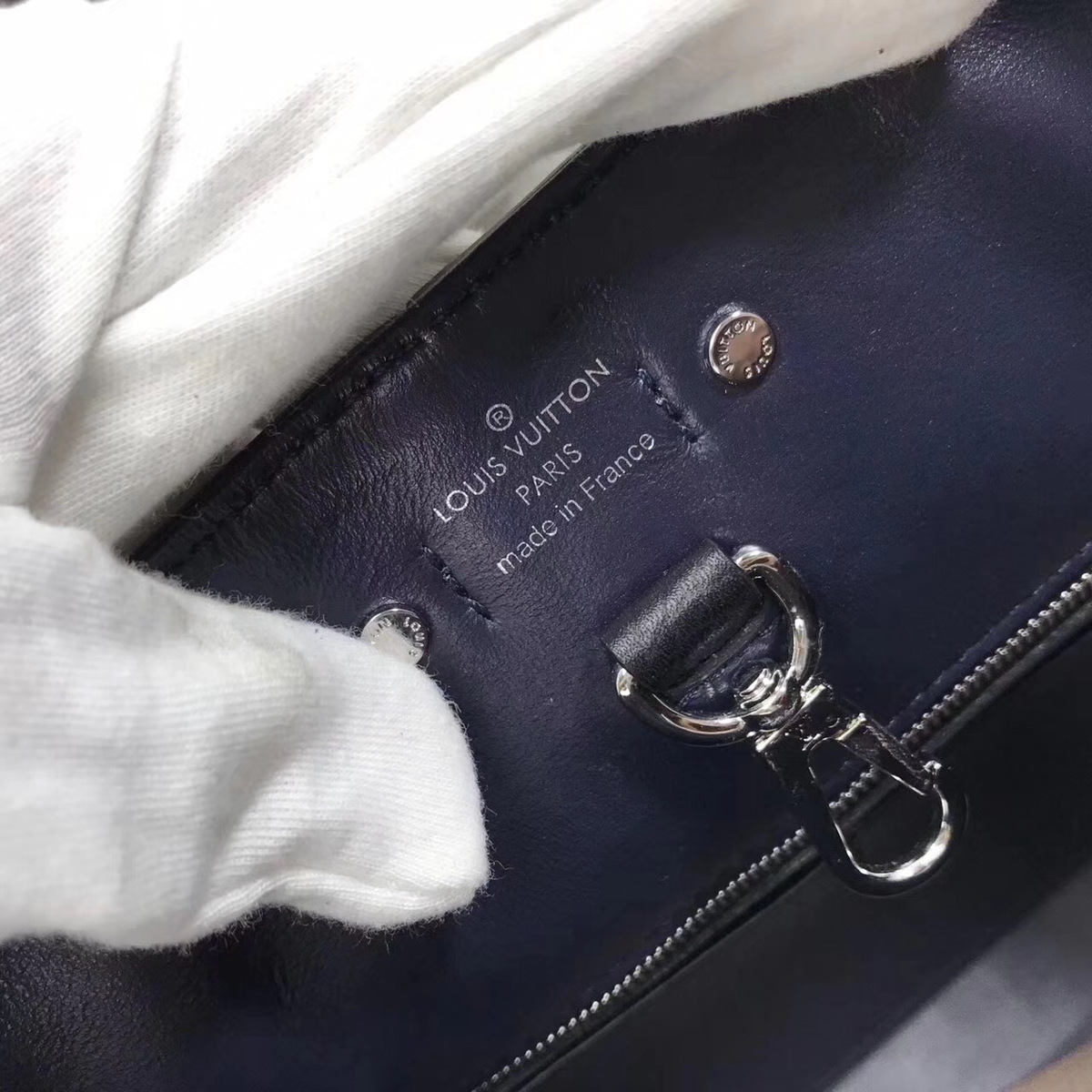 L0vis Vvtt0n Pernelle Leather Bag Black N54779