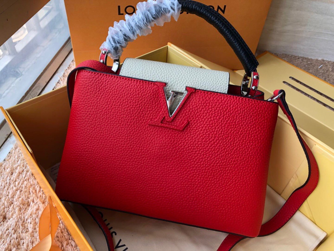 L0vis Vvtt0n Leather Capucines Bag N94519 Red