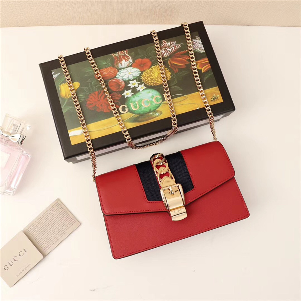 Gvc*1 Sylvie Leather S*per Mini Bag Red 484646