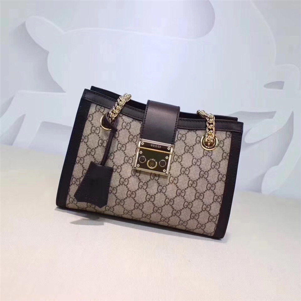 Gvc*1 Padlock small shoulder bag 498156 Black