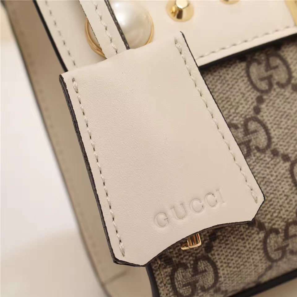 Gvc*1 Padlock Bee Star small shoulder bag 432182 White