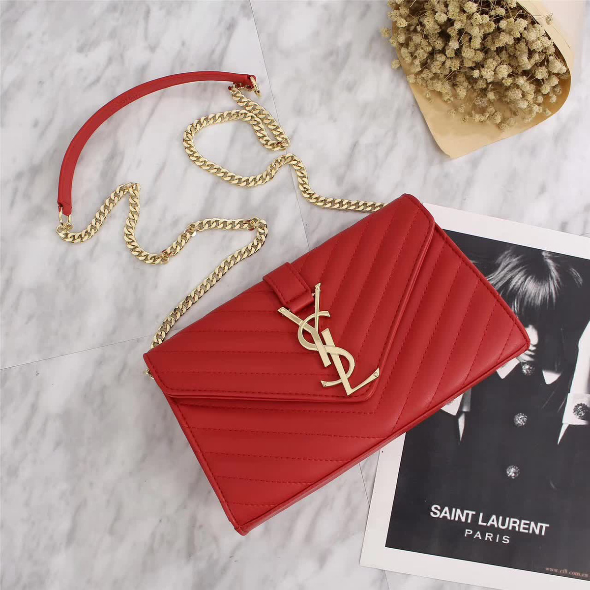 Y51 Leather 26cm Shoulder Bag Golden Chain 26596 Red