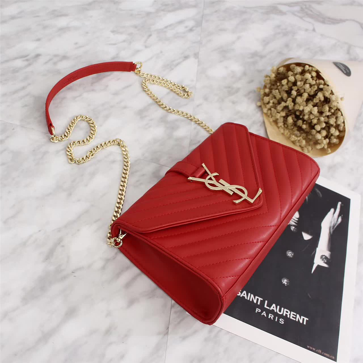 Y51 Leather 26cm Shoulder Bag Golden Chain 26596 Red