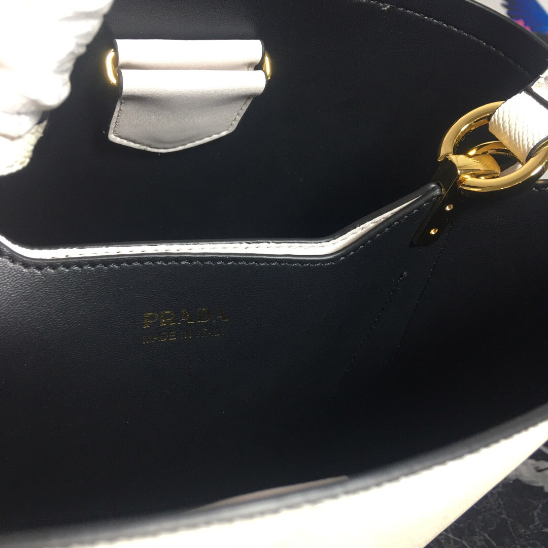 Pra*a Double Saffiano Bucket Bag 1BA212 White