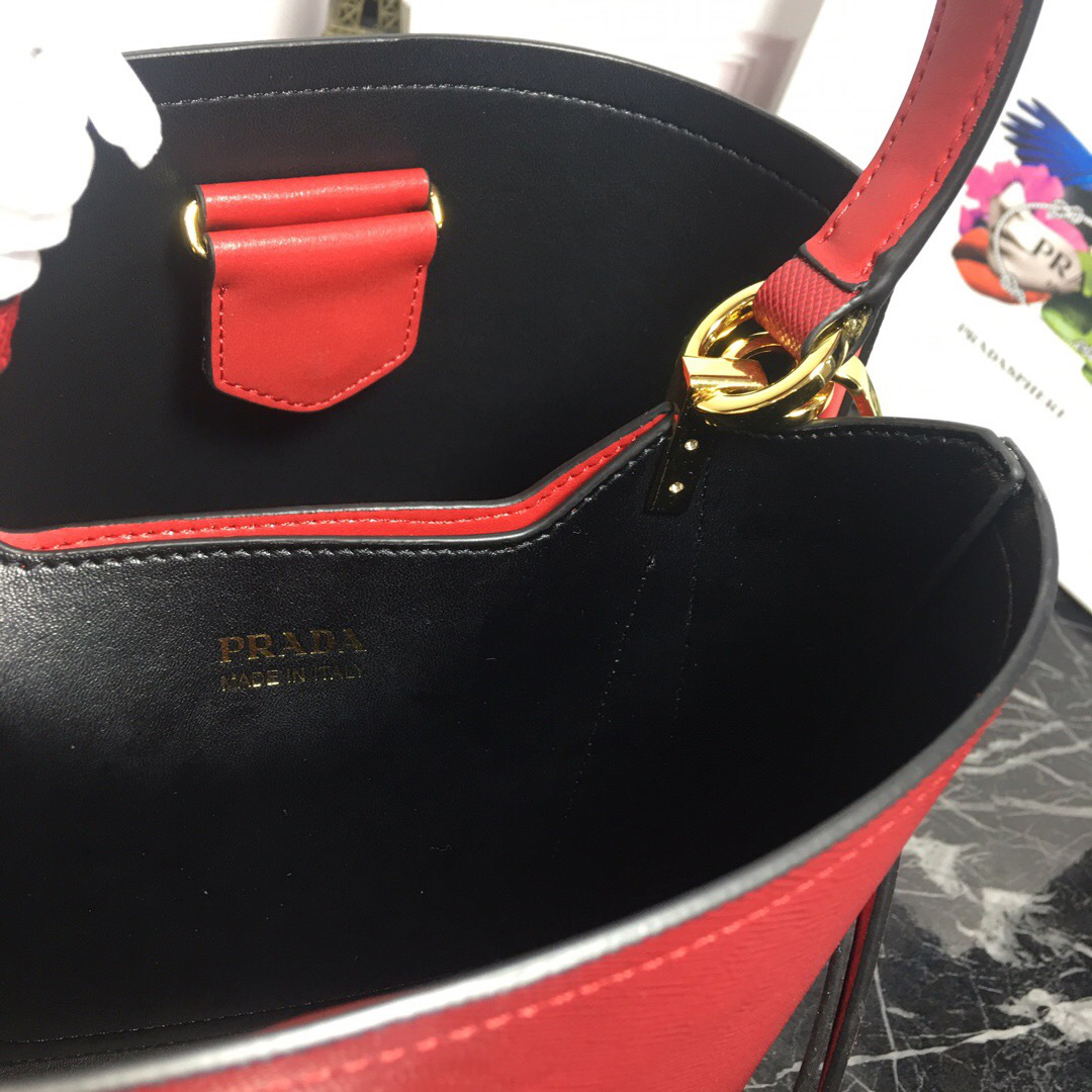 Pra*a Double Saffiano Bucket Bag 1BA212 Red