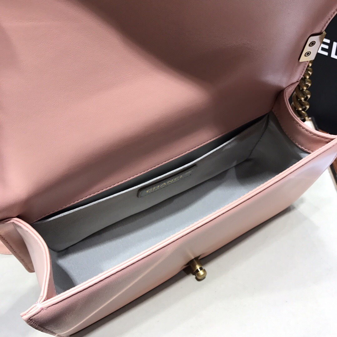 Ch**el Leboy lambskin Bag in Pink 67086