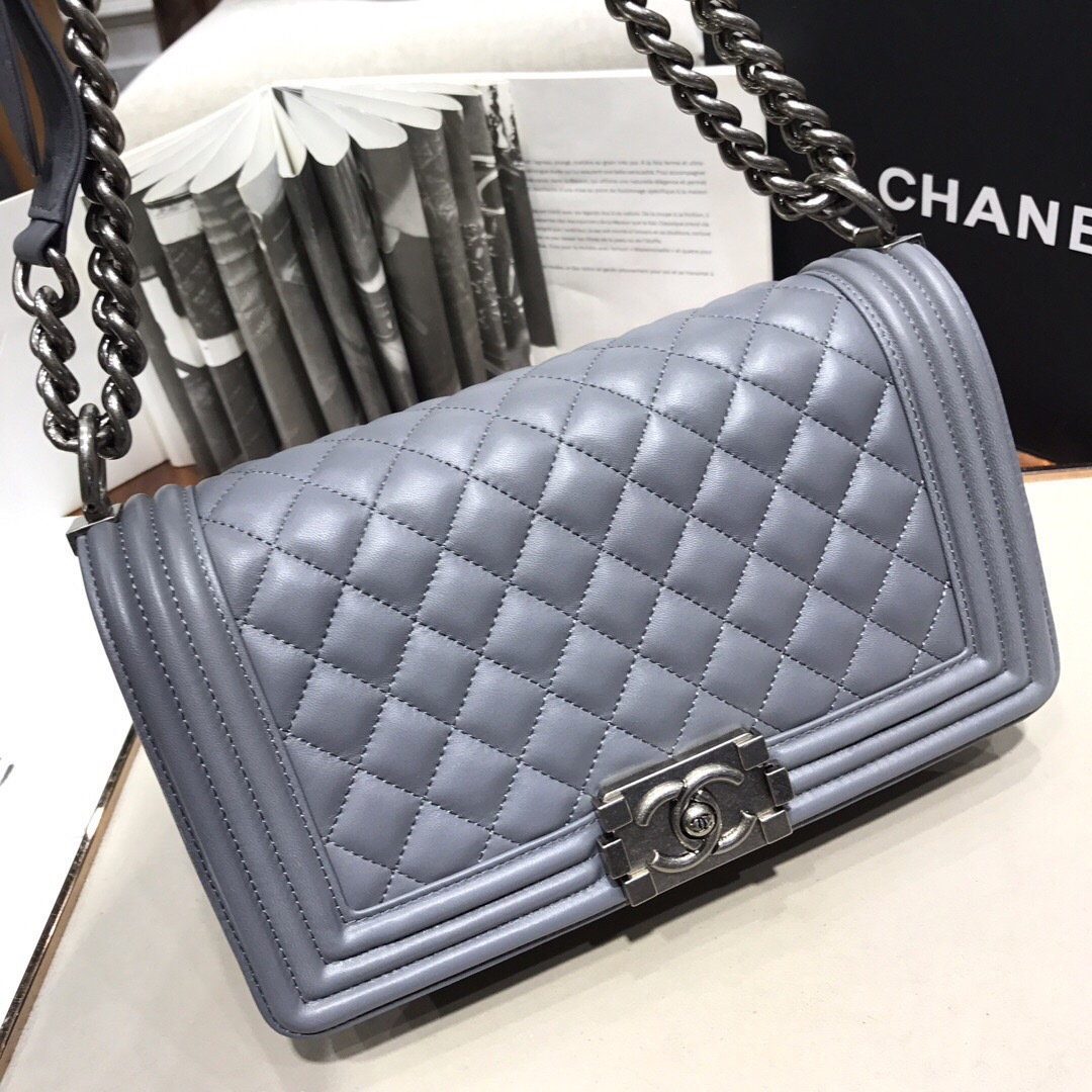Ch**el Leboy lambskin Bag in Gray With Silver Hardware 67086