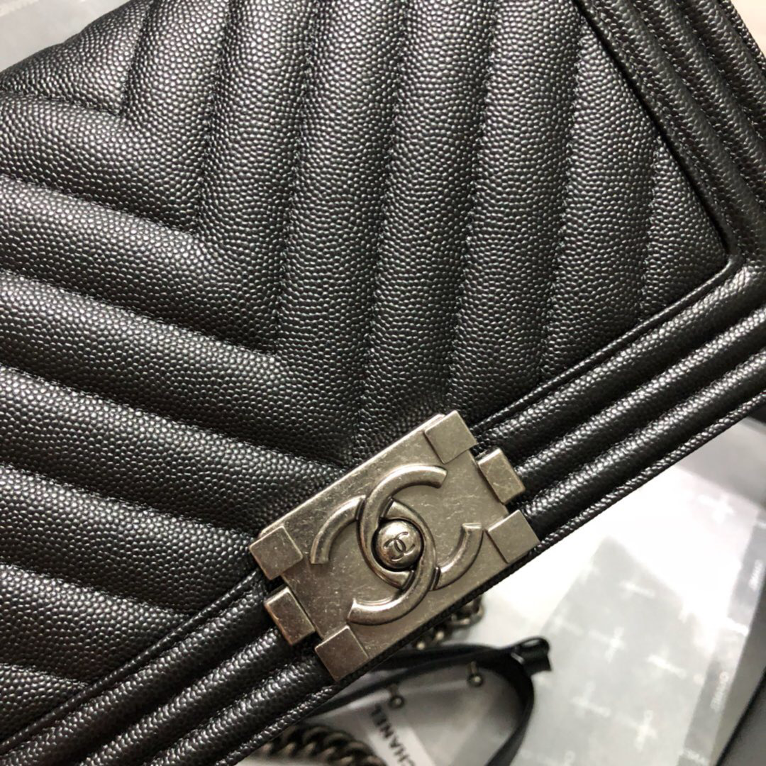 Ch**el Leboy Calfskin Bag in Black with Silver Hardware 67086