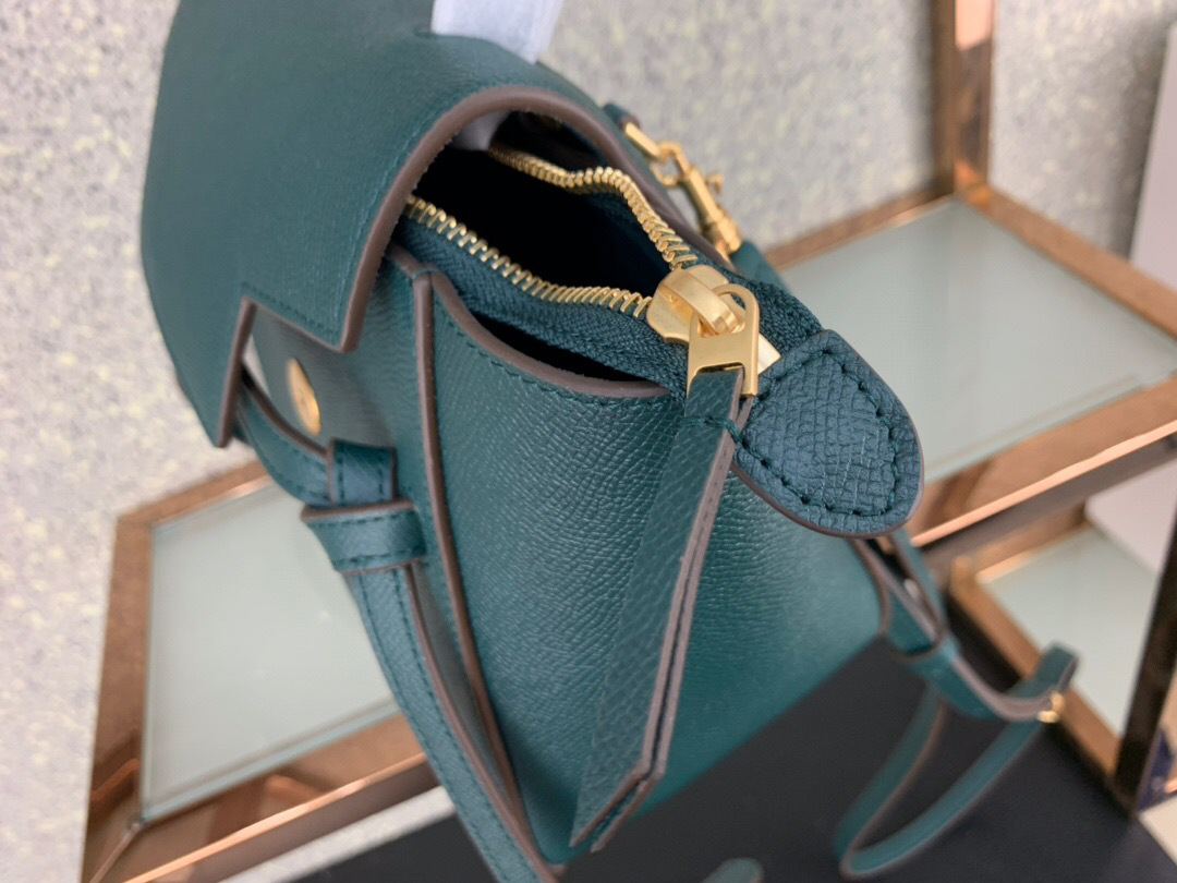 Ce1i*e Micro Belt Bag In Grained Calfskin with Dark Green 20cm 175519